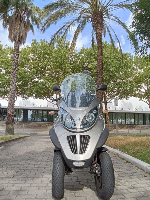 Piaggio MP3 250ie LT