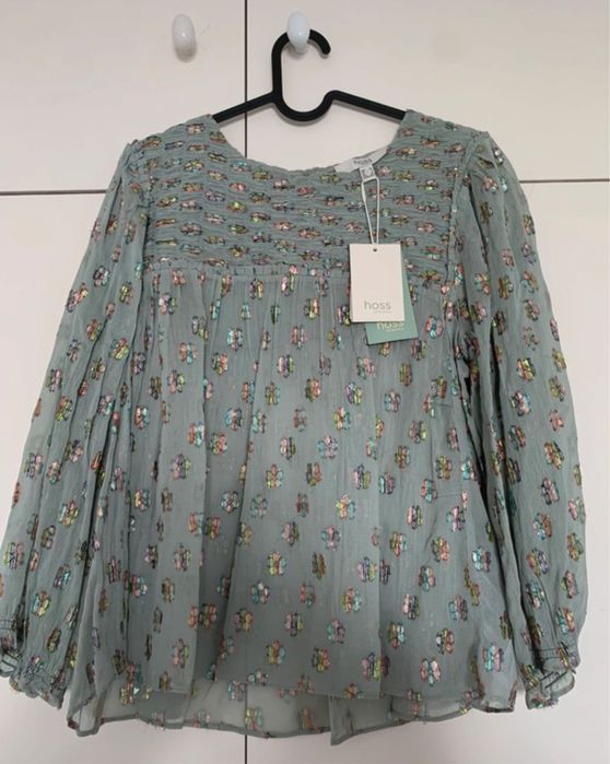 Roupa de festa de mulher