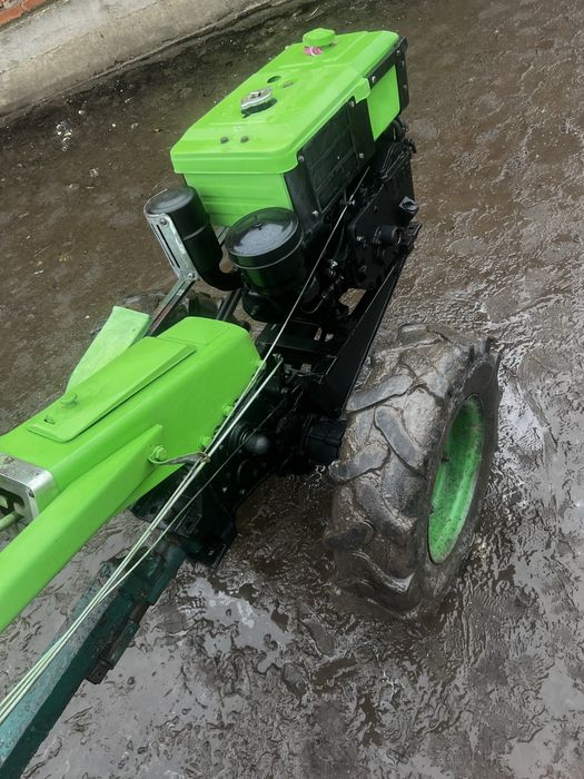 Продам мотоблок зубер 8 сил