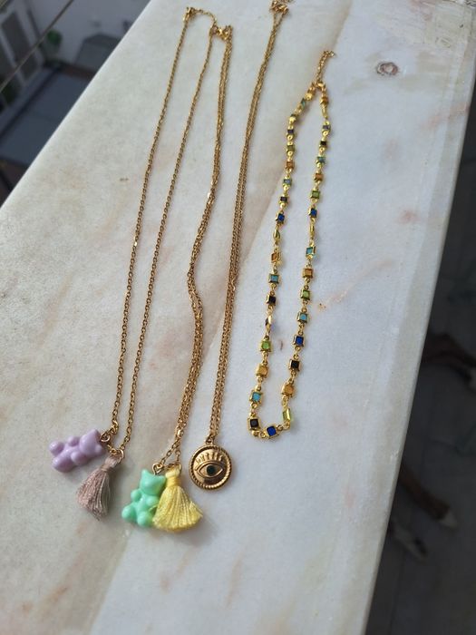 Colares novos com pendente