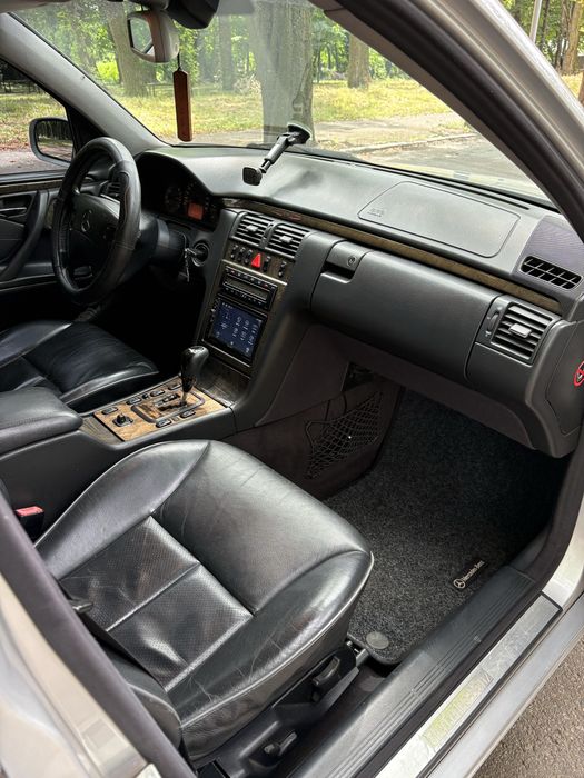 Mercedes-Benz w210, e-klasse, e320, s210, e210,