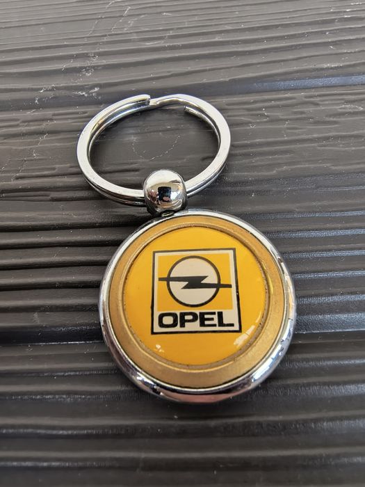 Breloczek brelok Opel Tigra Astra Calibra Omega Corsa stan bdb