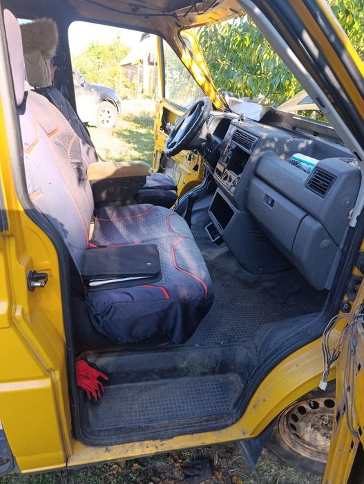 Продам авто т4 2002