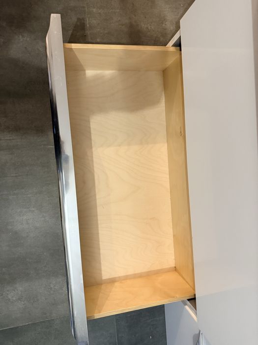 Szafka lazienkowa plus umywalka 1 komplet