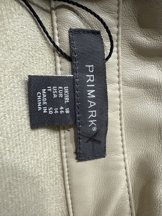 Бежевая куртка из экокожи PRiMARK 52-52р