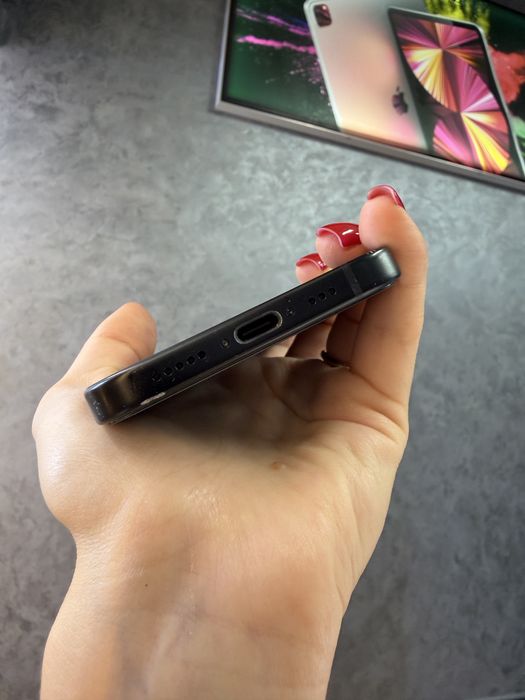 Б/у IPHONE 15 128 Black Neverlock Костюшка,5 igrand