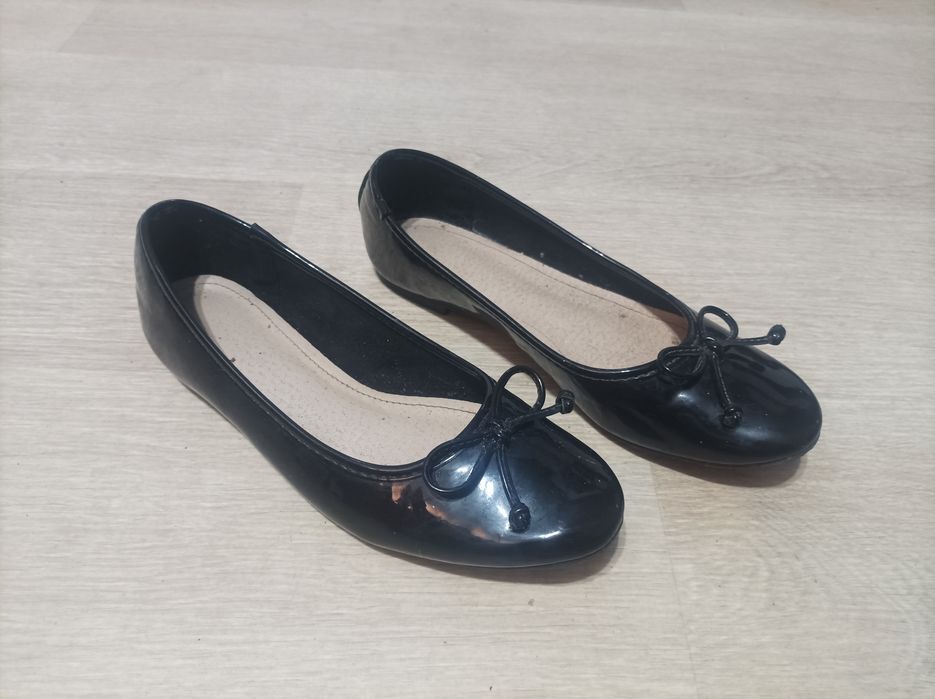 Baleriny damskie lakierowane roz.38
