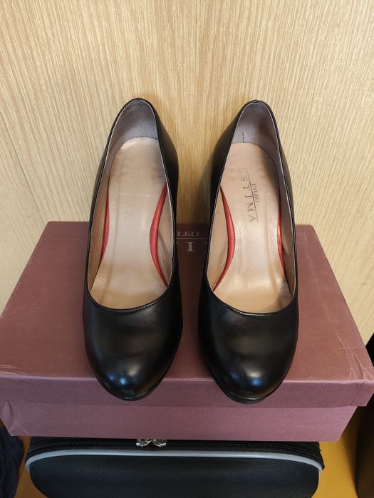 Buty na wysokim obcasie Ryłko Estima skórzane 36