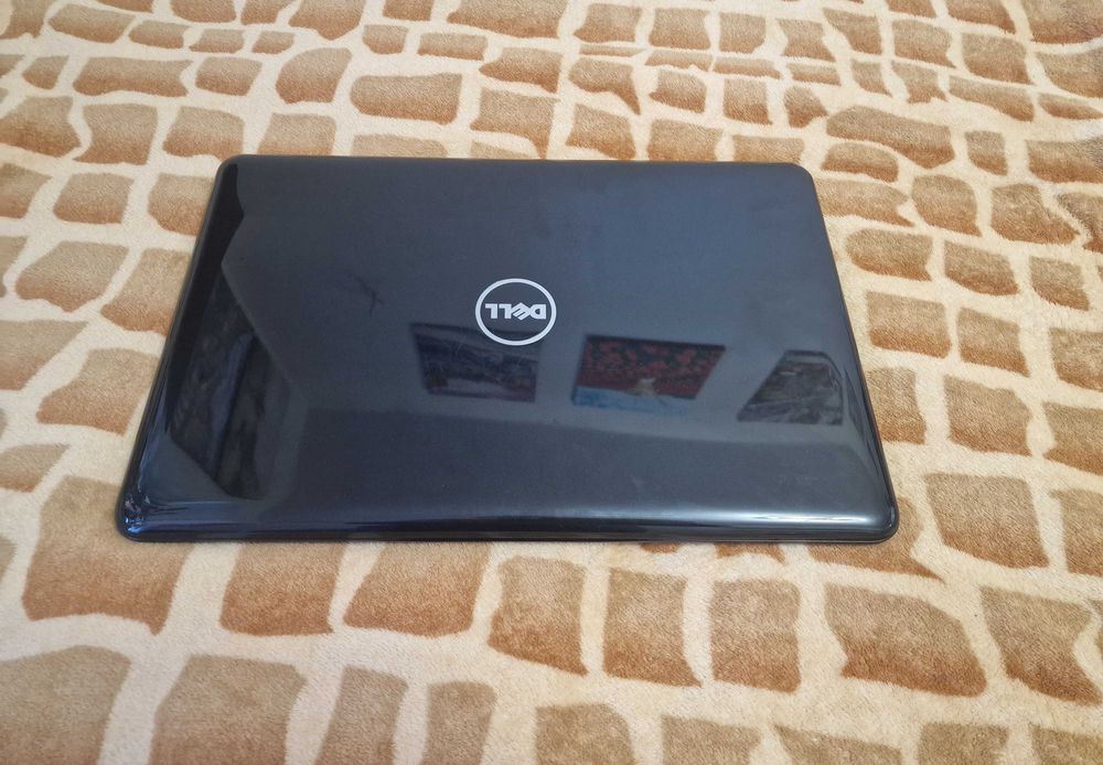 Dell 17 Gaming 5767/Full IPS/Core™ i7-7500/16DDR4/SSD240/R7 M440 4GB