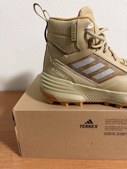 Новые ОРИГИНАЛ оригніал женские зимние ботинки черевики Adidas Terrex