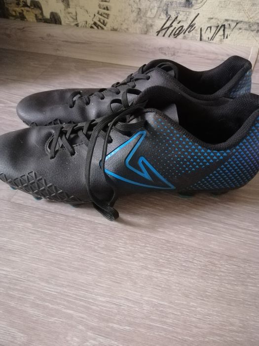 Копы, бутсы Demix