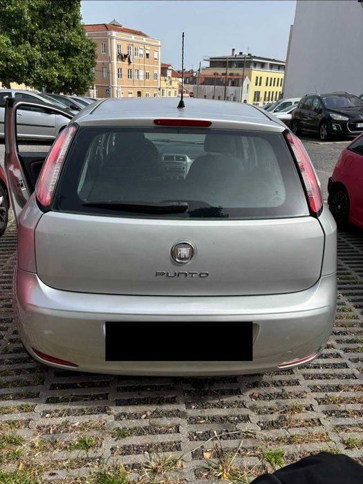 Fiat Punto 1.2 Gasolina | 2012 | Económico e Fiável