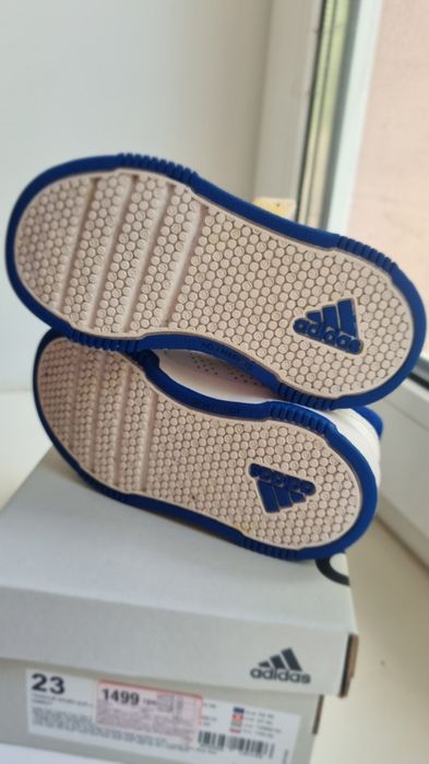Кросівки Adidas 23 розмір 14,5см устілка