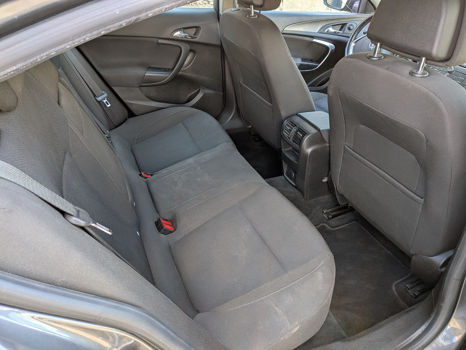 Opel Insignia 2.0 d em muito bom estado