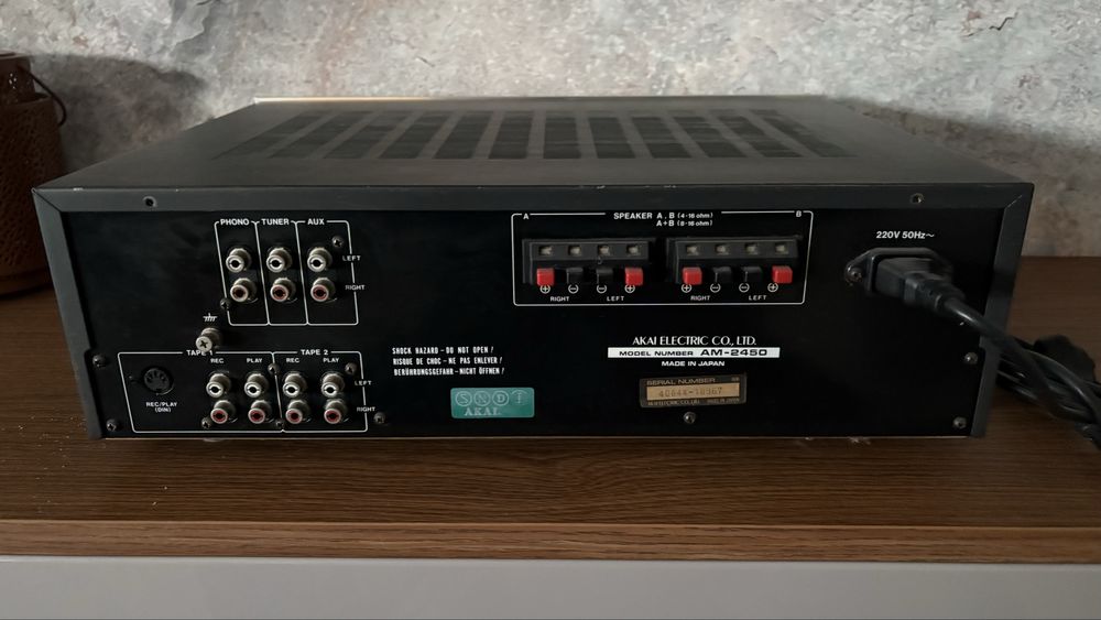 Akai AM 2450 / AT 2450L