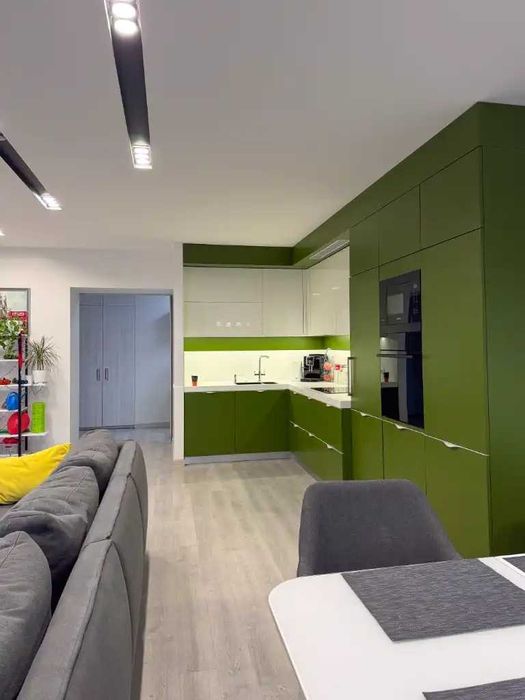 Продам просторную 4-комнатную квартиру в ЖК Атмосфера