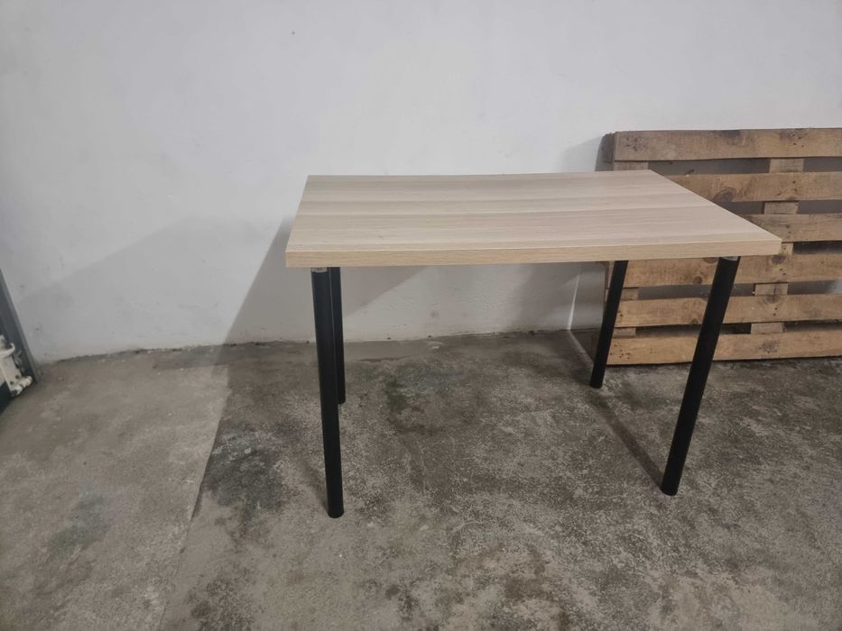 Mesa ikea, desmontável 1 metro