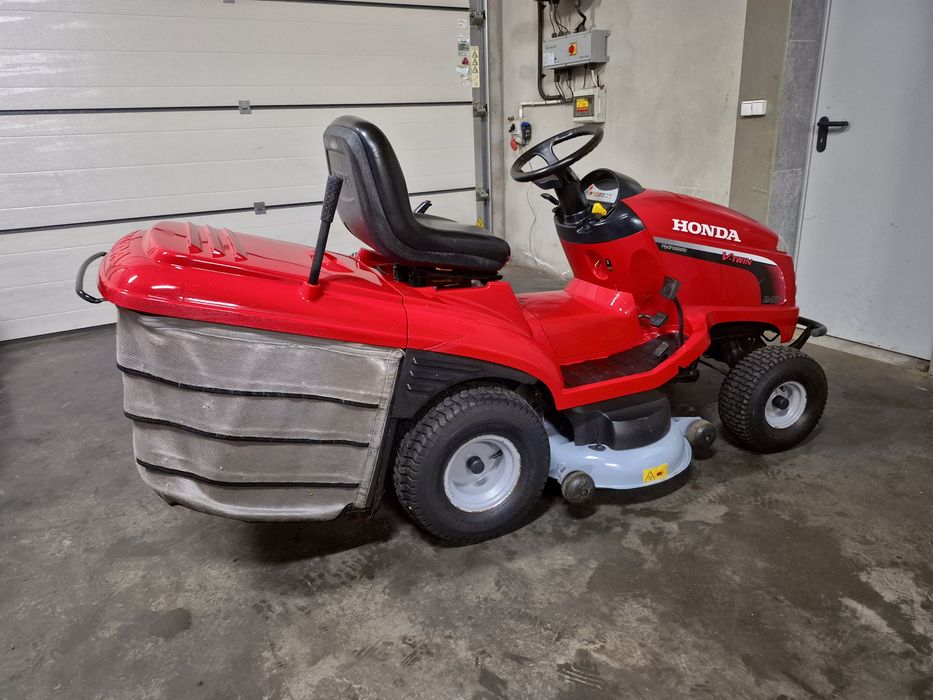 Kosiarka traktorek Honda HF 2417