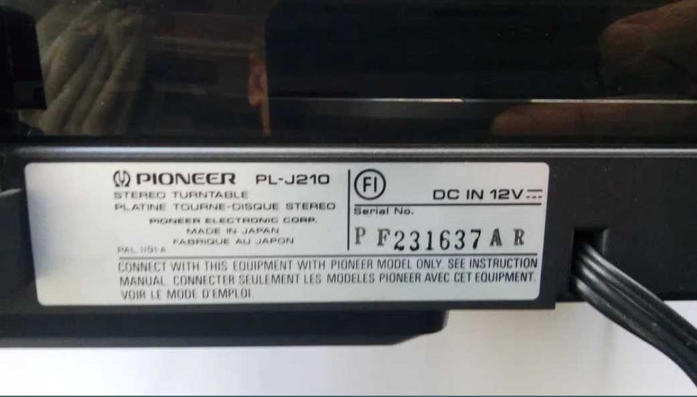 проигрыватель виниловых пластинок Pioneer