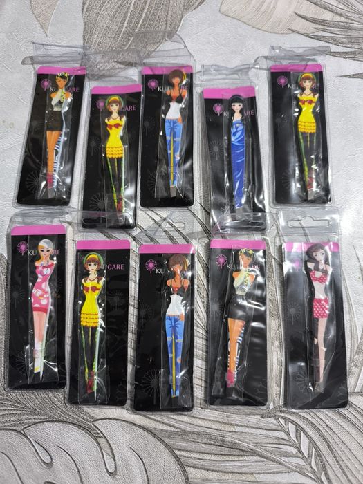 Pinça Metálica para Sobrancelhas Kuticare – Nova – Vários Modelos