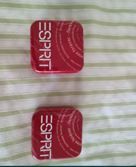 Two Small Boxes425428811483729920