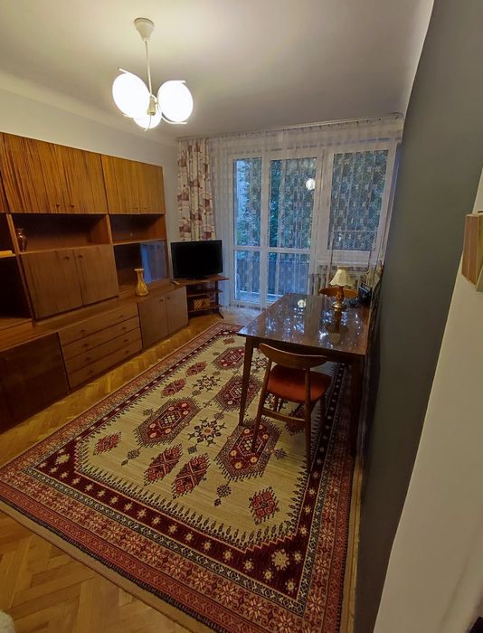 LSM, ul. Wajdeloty 54,9m2, 3 oddzielne pokoje