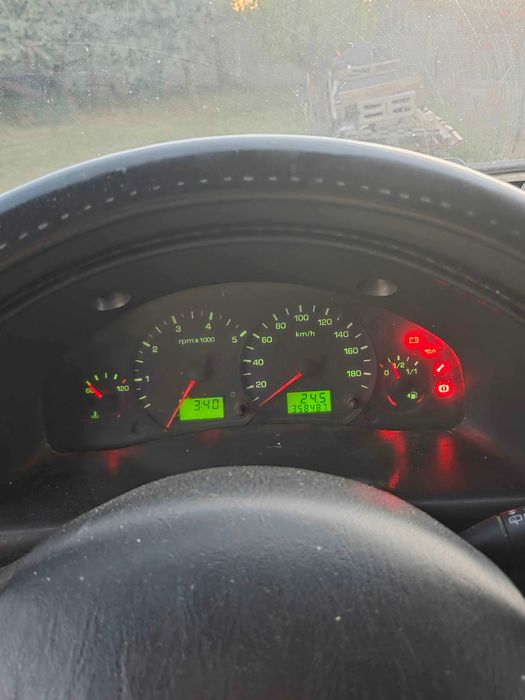 Ford Transit 2.0 diesel , 9-osobowy