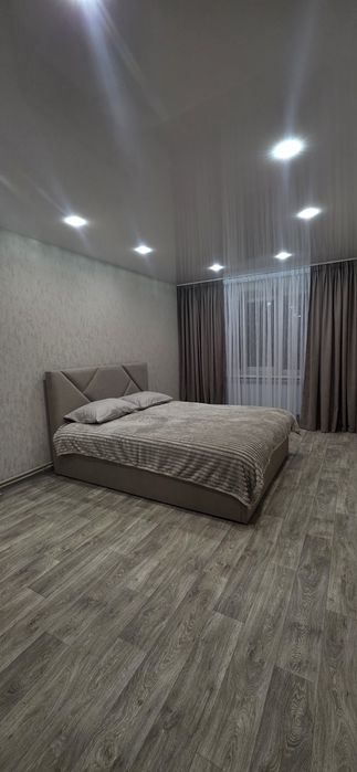 Подобова аренда 3 кімнатної  VIP студії м.Ізюм, з 10.04