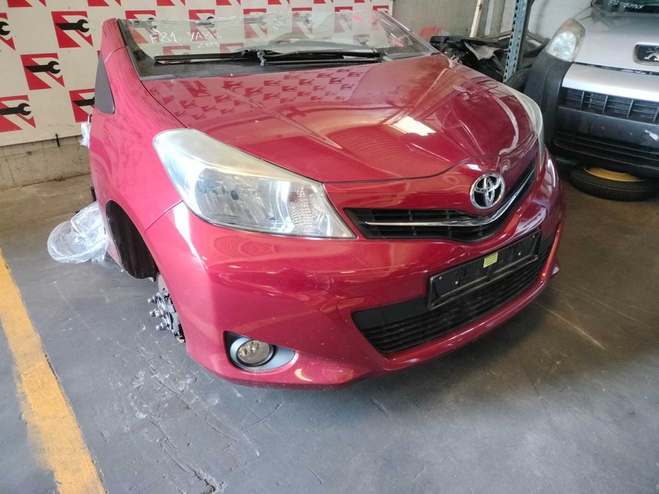 Frente Completa Toyota Yaris 1.0 VVTi 2013 2013 #F81