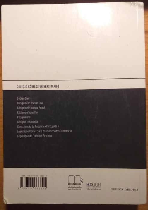 Código Civil                                         .