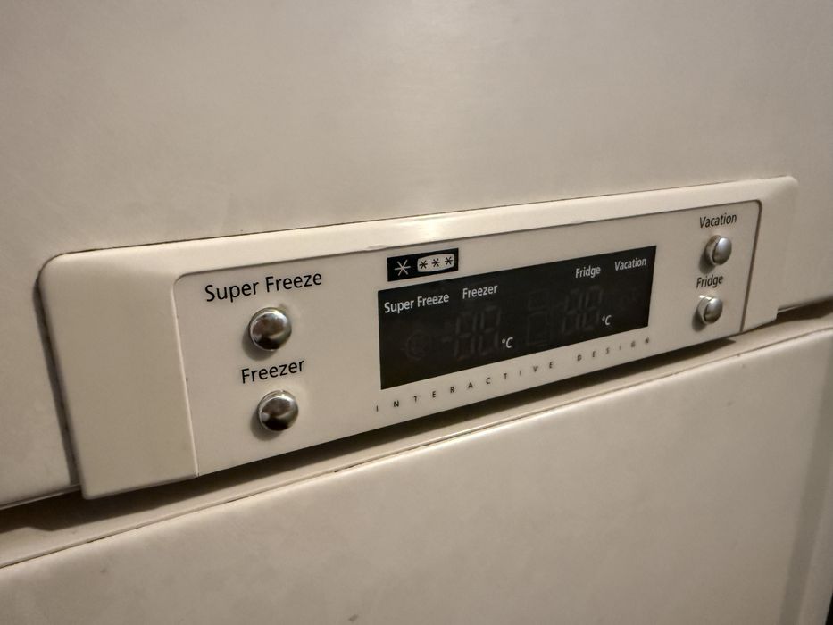 Продам холодильник samsung