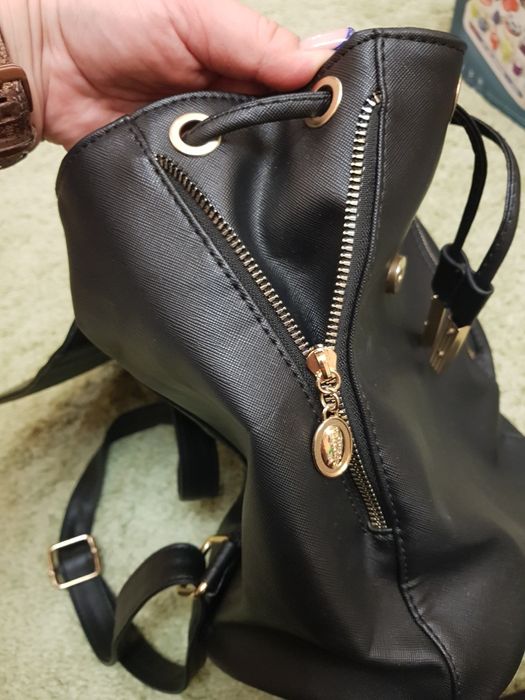 Рюкзак и сумочки женские.