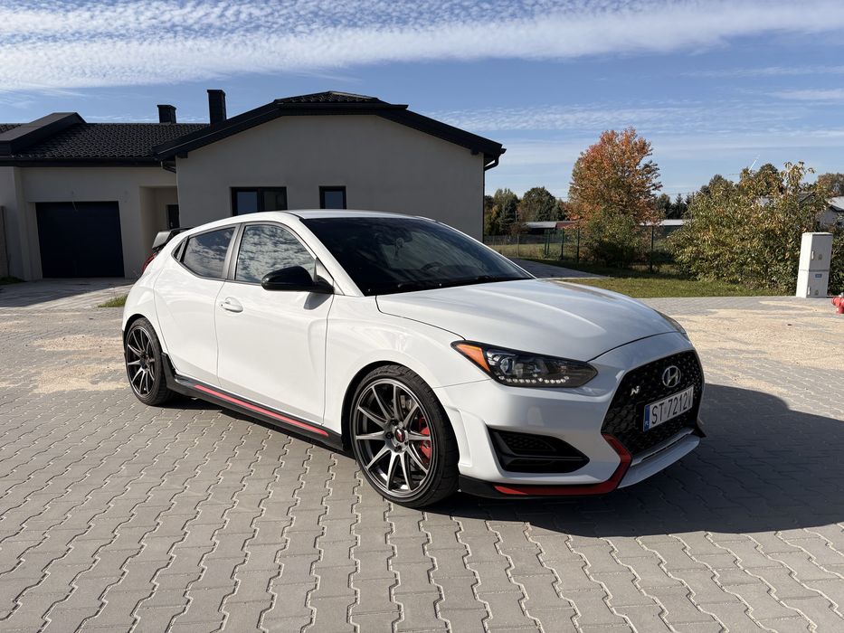 Hyundai Veloster