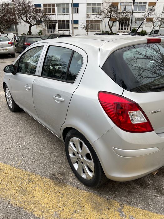Opel corsa 2008 1.2