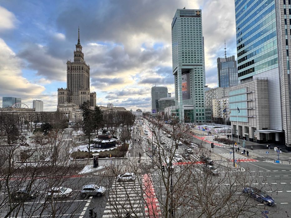 Świętokrzyska z widokiem na Pałac, parking, klimatyzacja, po remoncie