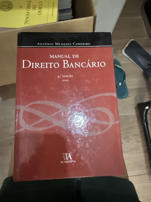 Manual de direito bancario | antonio menezes cordeiro