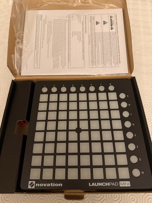 Launchpad Mini MK2 novation64354274824194123