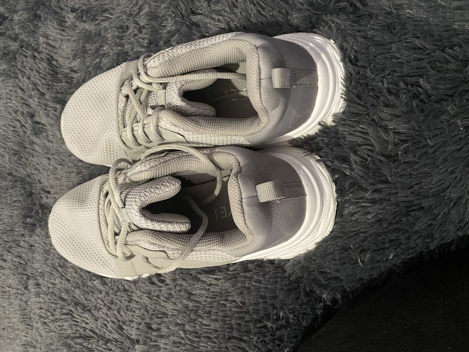 Кросівки 45 розмір