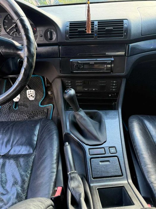 Продам BMW E39 2.8  1998 року