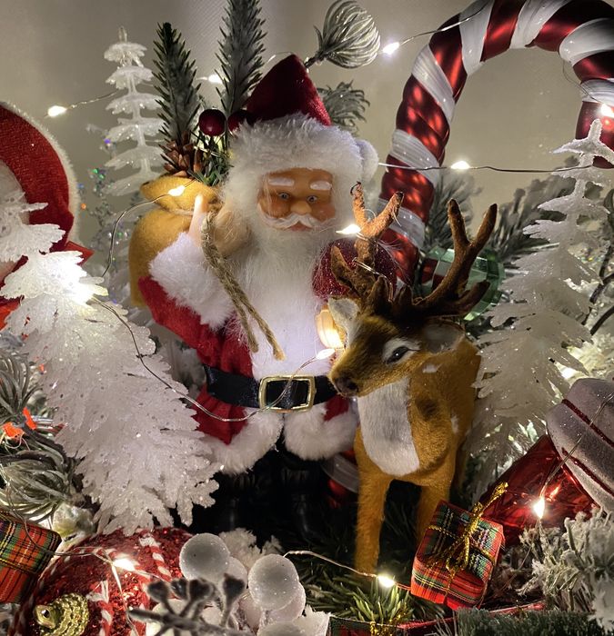 Stroik świąteczny z Mikołajem. Dekoracja na Boże Narodzenie LED.
