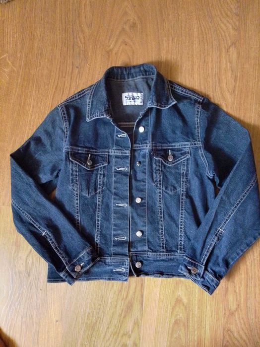 Продам джинсову куртку
