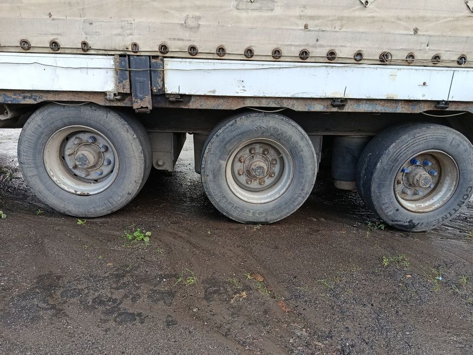 Зерновоз мегаход напівпричіп бортовий