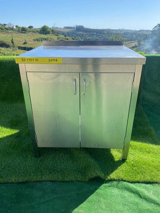 Bancada inox neutra com 2 portas