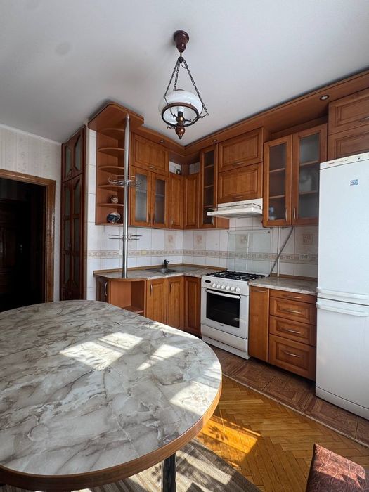 Продаж 3-квартири 70 кВ.в районі Чайки