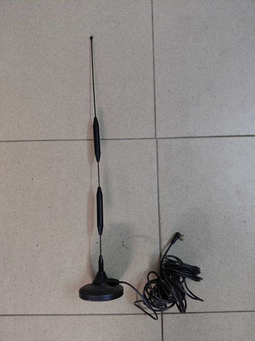 antena do CB (President, Hustler)