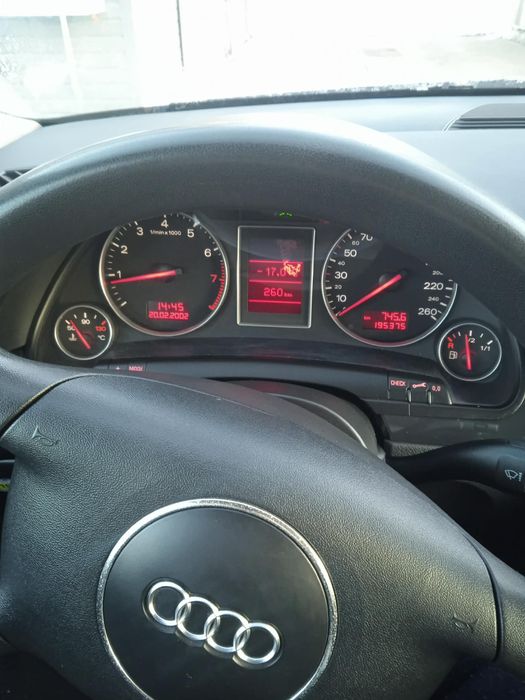 Продається автомобіль Audi A4 2003