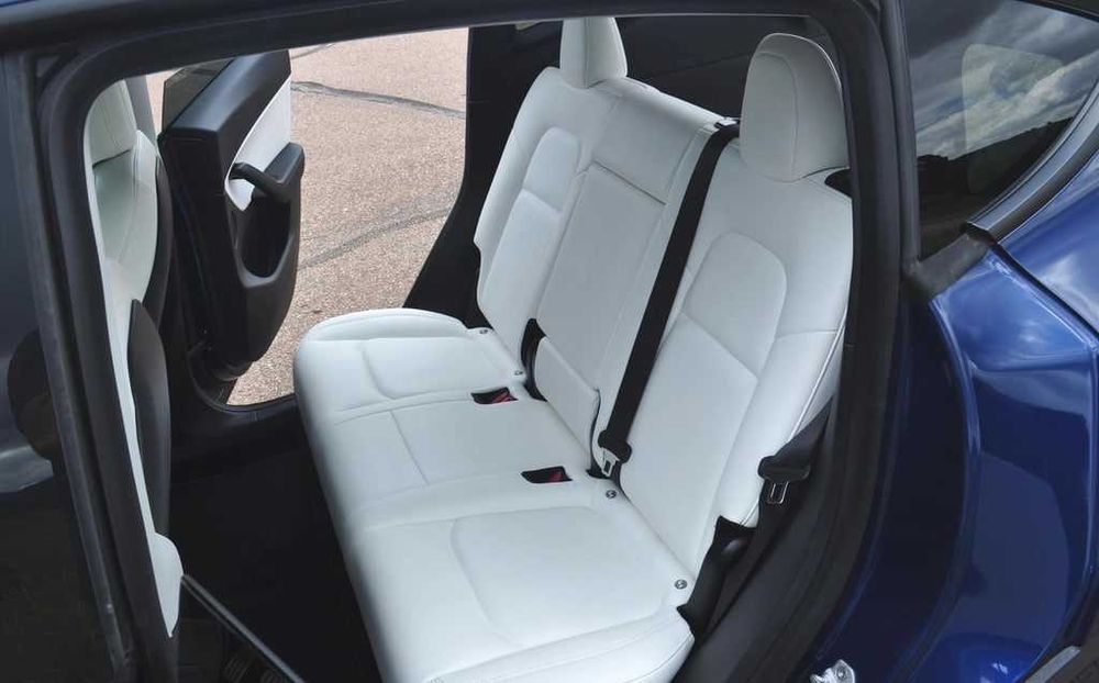 Tesla Model Y 2022