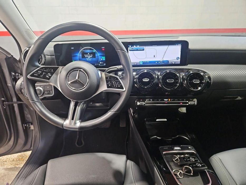 Mercedes-Benz A 250 Limousine e