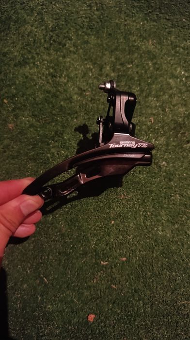 Перемикач передній SHIMANO FD-TZ500