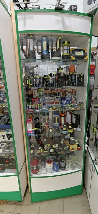 Продам меблі для торгівлі